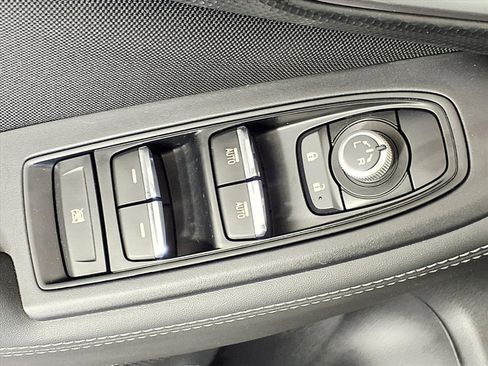Used 2019 Subaru Forester Premium image 16