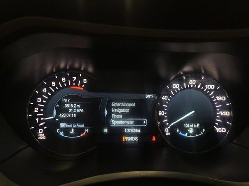 Used 2017 Lincoln MKZ Reserve image 23