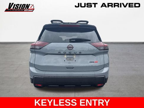 Used 2025 Nissan Rogue SV AWD/4WD image 7