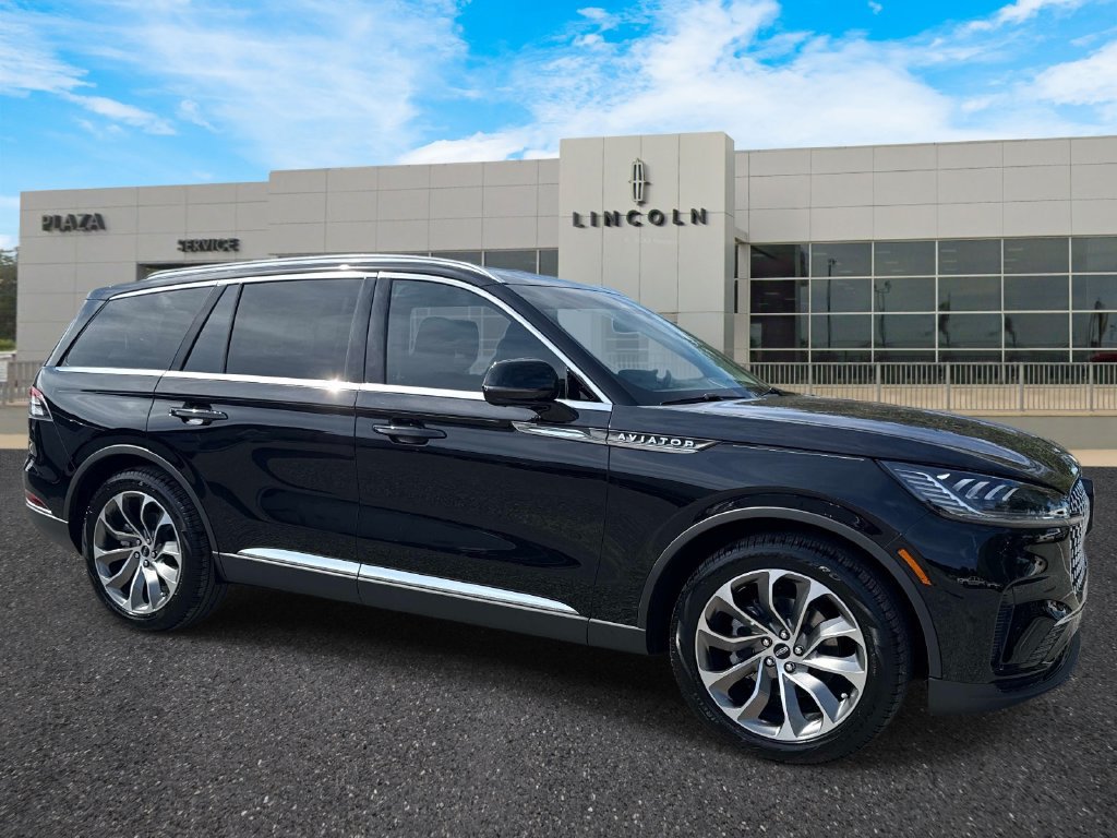 New 2027 Lincoln Aviator 2WD image 1