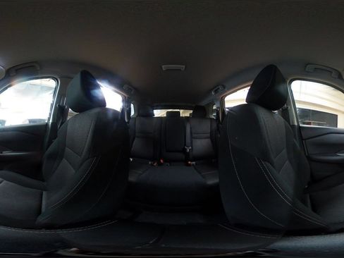 Used 2025 Nissan Rogue SV FWD image 44