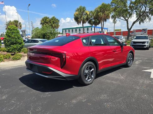 New 2026 Kia K4 FWD image 8