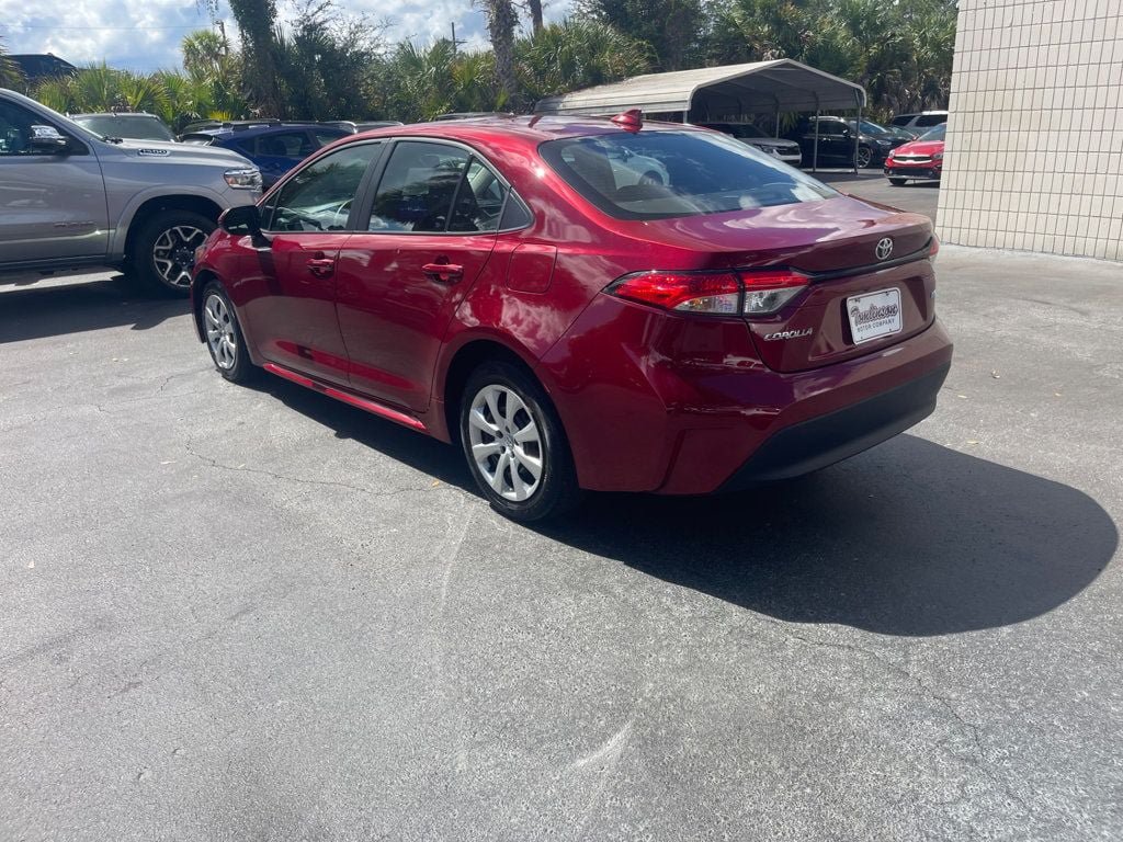Used 2025 Toyota Corolla LE FWD image 3