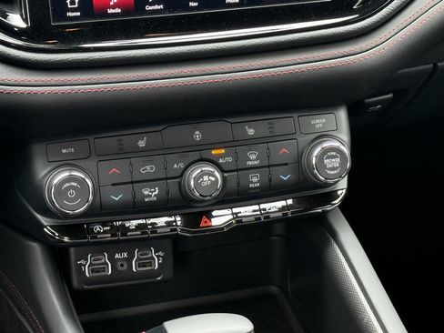 New 2026 Dodge Durango GT w/ Blacktop Package RWD image 14