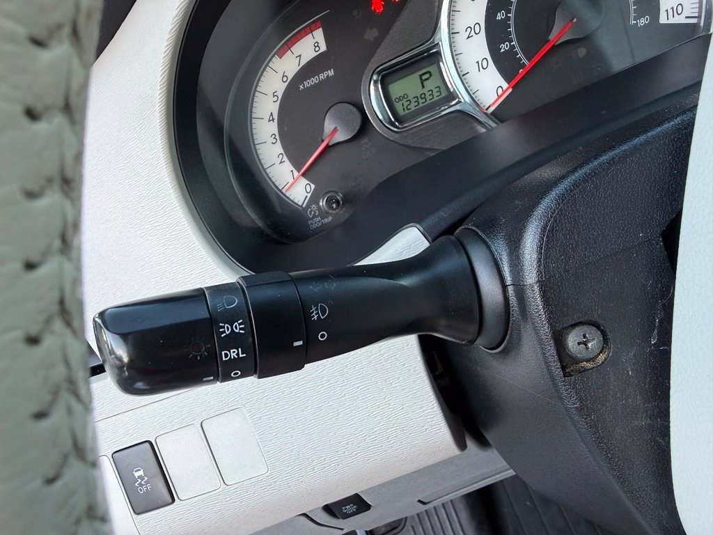 Used 2011 Toyota Sienna SE w/ Preferred Pkg FWD image 82