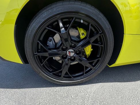 Used 2022 Chevrolet Corvette Stingray Coupe w/ 1LT RWD image 21