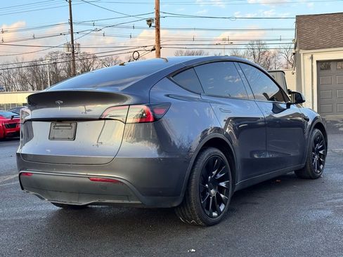 Used 2023 Tesla Model Y Long Range image 8