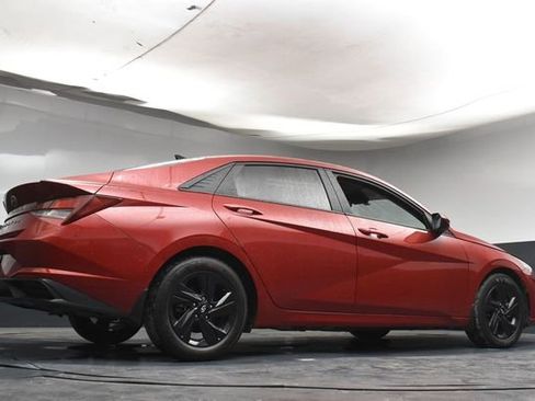Used 2023 Hyundai Elantra SEL image 37