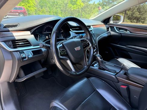 Used 2019 Cadillac XTS Luxury FWD image 22