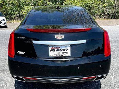 Used 2017 Cadillac XTS Luxury image 8