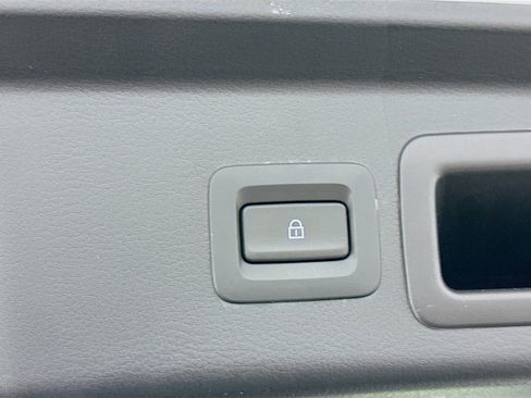 Used 2025 MAZDA CX-30 AWD 2.5 S w/ Preferred Package image 32