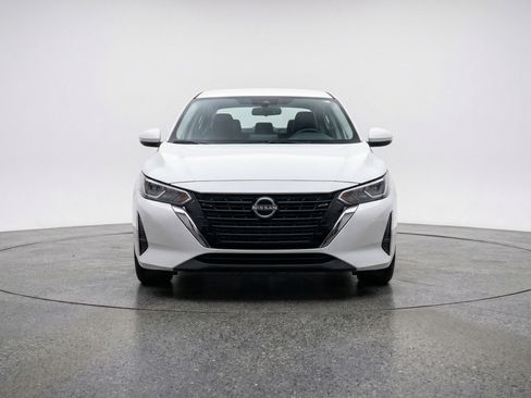 Used 2025 Nissan Sentra S FWD image 2