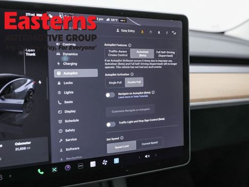 Used 2023 Tesla Model 3 Standard Range image 17