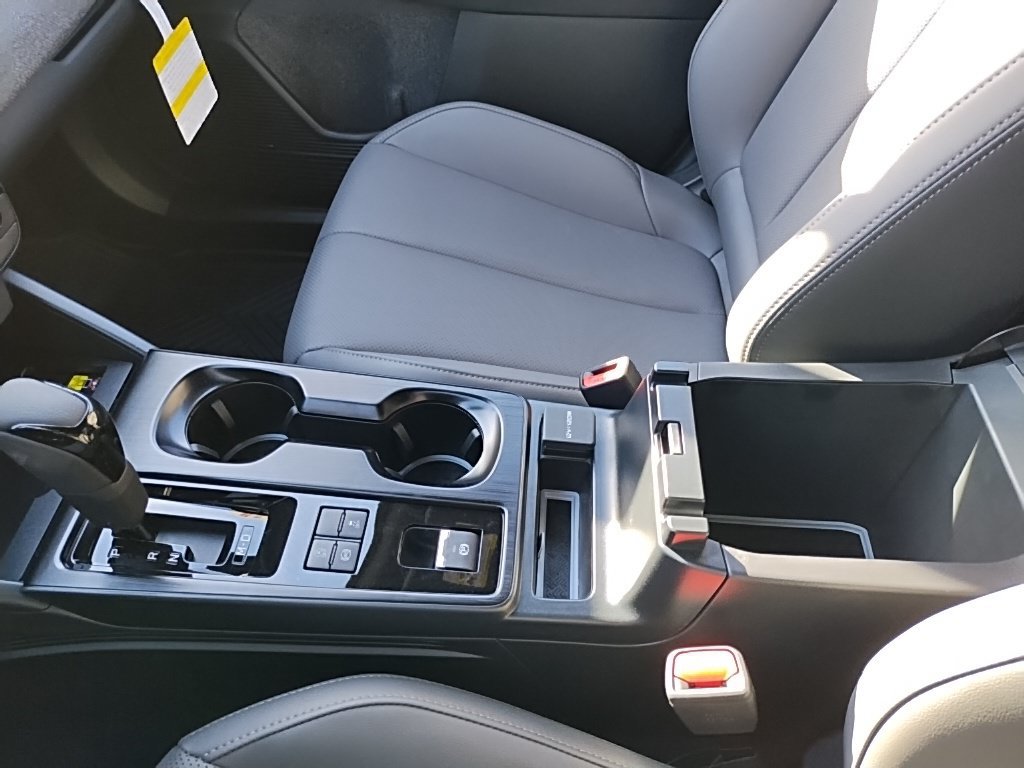 New 2026 Subaru Outback Limited AWD/4WD image 30