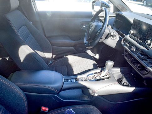 Used 2024 Honda HR-V Sport image 8