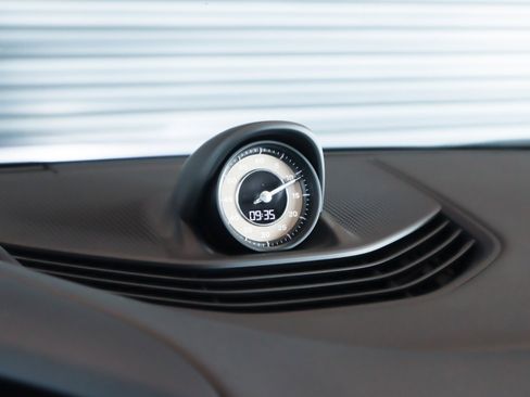 Certified 2023 Porsche Taycan GTS image 22