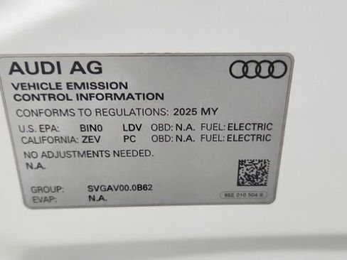 Used 2025 Audi A6 e-tron Premium w/ Convenience Package image 60
