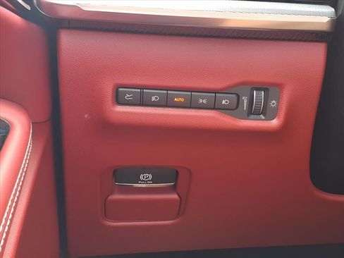 New 2025 Jeep Wagoneer S Launch Edition image 9