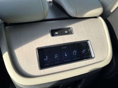 Used 2025 Lincoln Navigator L Reserve image 57