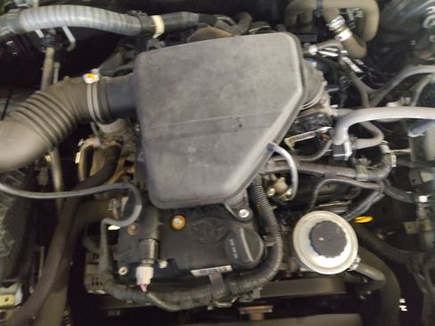 Used 2022 Toyota Tacoma SR image 30