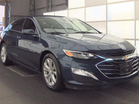 Used 2019 Chevrolet Malibu LT FWD image 1