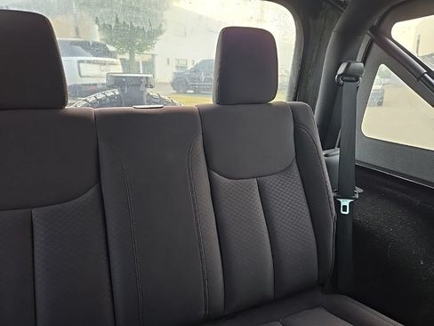 Used 2015 Jeep Wrangler Sport AWD/4WD image 32