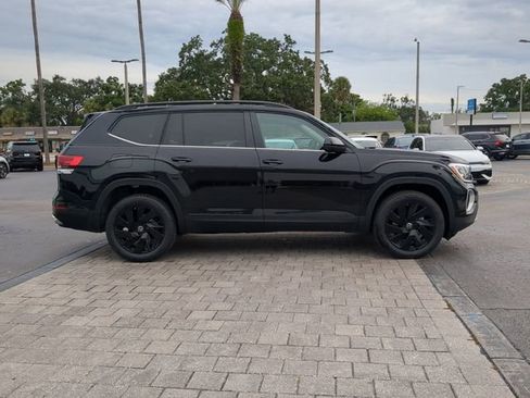 New 2026 Volkswagen Atlas SE image 3