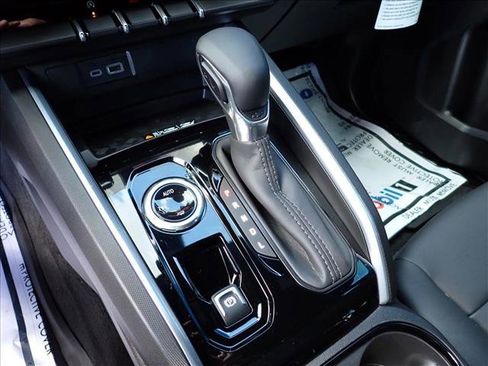 New 2025 Chevrolet Colorado LT w/ LT Convenience Package image 17