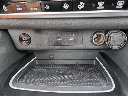 Used 2024 Nissan Rogue SL w/ SL Premium Package image 22