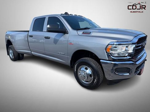 Used 2022 RAM 3500 Tradesman AWD/4WD image 1