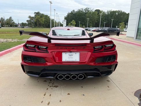 Used 2024 Chevrolet Corvette Z06 RWD image 6