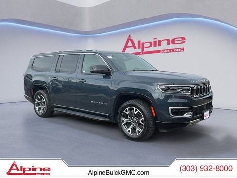 Used 2024 Jeep Wagoneer L Series III w/ Flexible Seating Group image 7