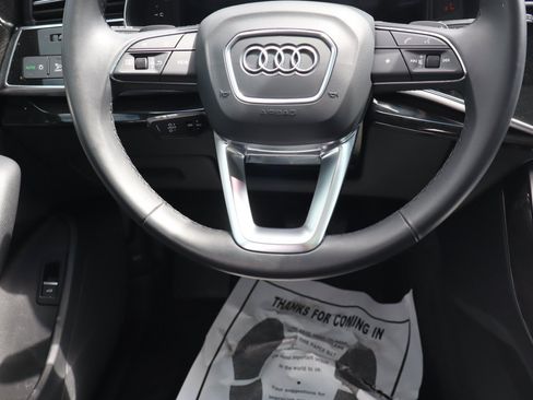 Used 2023 Audi Q7 2.0T Premium w/ Convenience Package AWD/4WD image 16
