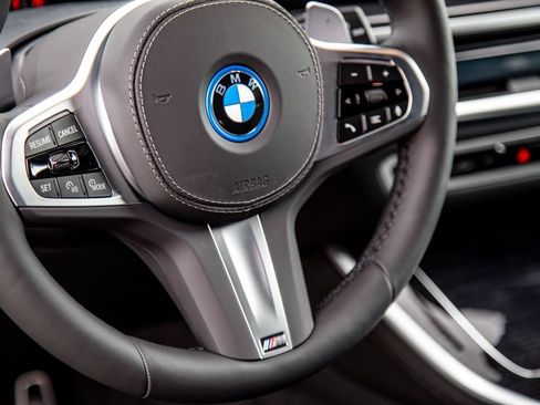 New 2026 BMW X5 xDrive50e w/ Executive Package AWD/4WD image 12