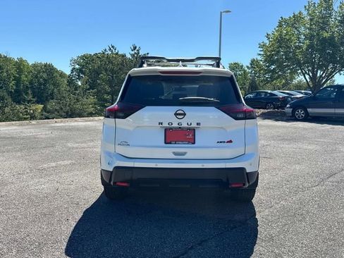 Certified 2025 Nissan Rogue SV w/ Rock Creek Premium Package AWD/4WD image 5