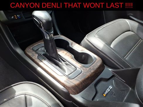 Used 2022 GMC Canyon Denali AWD/4WD image 18