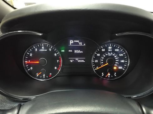 Used 2017 Kia Forte LX FWD image 24