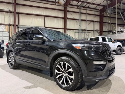 Used 2020 Ford Explorer ST AWD/4WD image 1