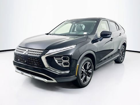 Used 2025 Mitsubishi Eclipse Cross SE image 3