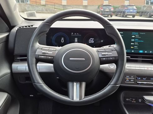 Used 2024 Hyundai Kona SEL AWD/4WD image 13