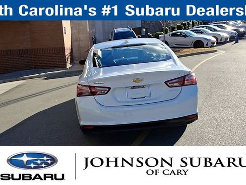 Used 2022 Chevrolet Malibu LT image 8