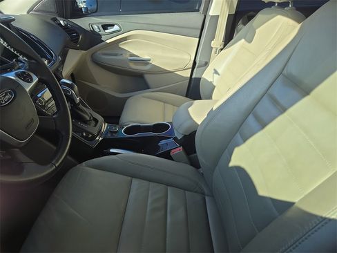 Used 2016 Ford Escape Titanium w/ Equipment Group 301A image 8