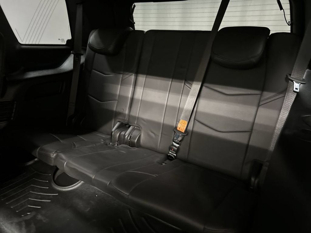 Used 2020 Cadillac Escalade Platinum AWD/4WD image 21