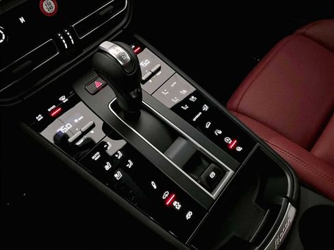 New 2026 Porsche Macan GTS image 18