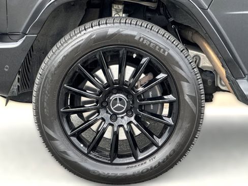 Used 2024 Mercedes-Benz G 550 image 11