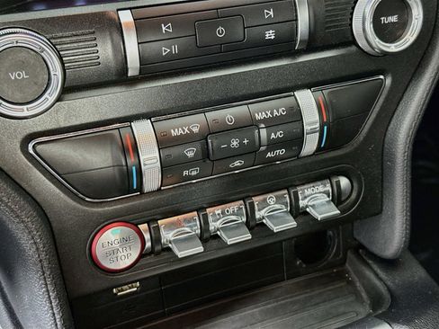 Used 2019 Ford Mustang GT w/ Equipment Group 301A RWD image 17