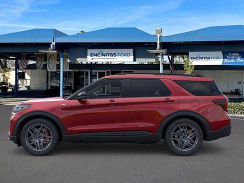 New 2026 Ford Explorer ST-Line w/ ST-Line Street Pack image 3