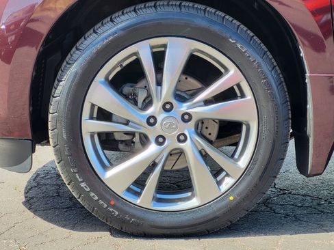 Used 2013 INFINITI JX35 AWD w/ Premium Pkg image 12
