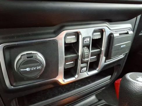 Used 2021 Jeep Wrangler Unlimited Sport AWD/4WD image 22