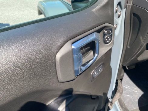 New 2025 Jeep Wrangler Unlimited Rubicon w/ Technology Group image 13